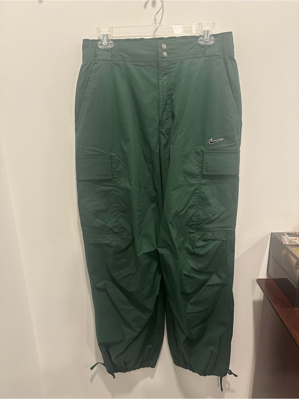 Nike Forest Green Women's Cargo Track Pants